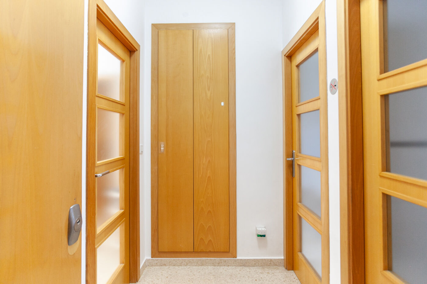 60457_17576763711336733